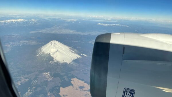 マイルを貯めて何度も乗ったANAの飛行機と富士山
